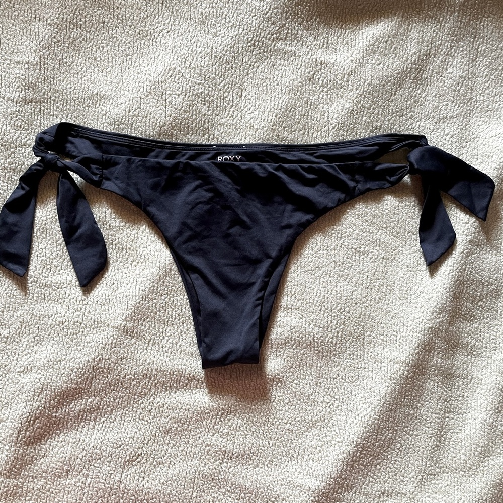 Bikini bottoms